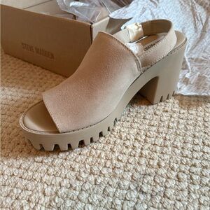Steve Madden Women's Tan Platform Sandals